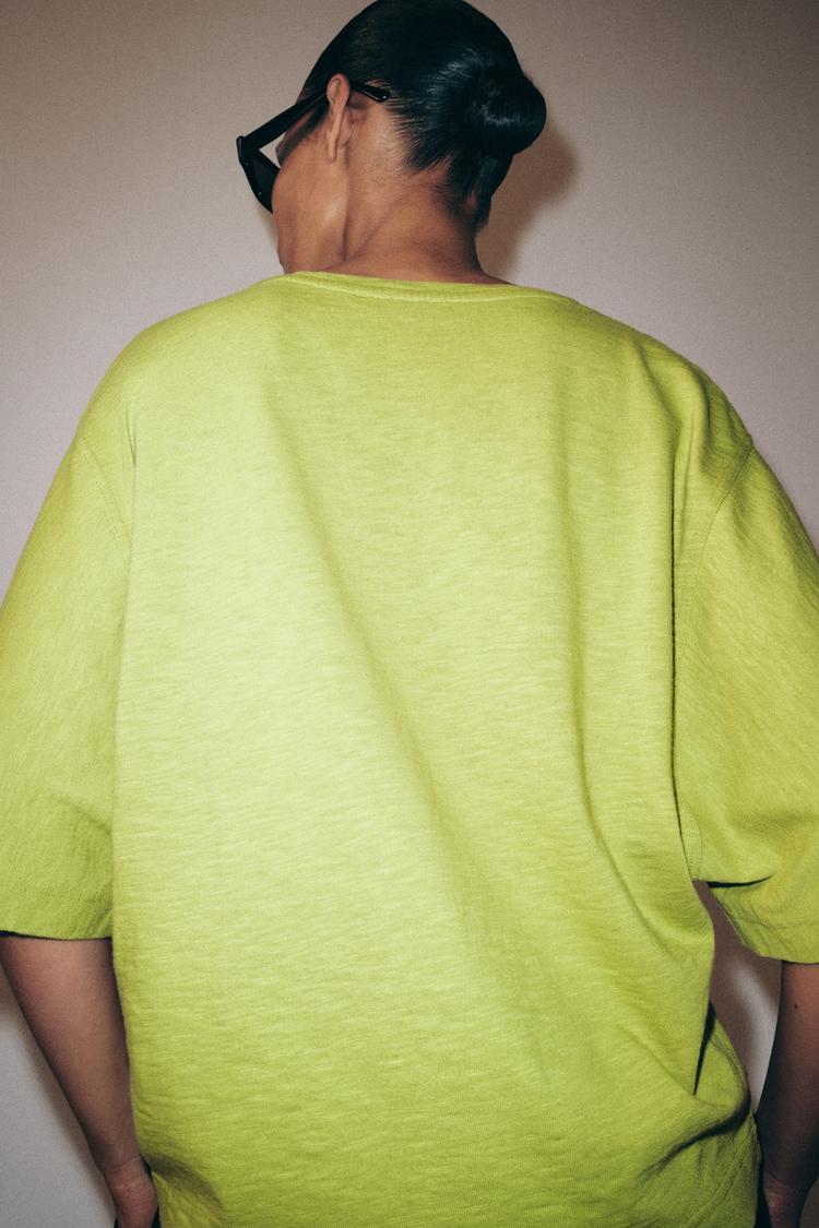 T-SHIRT COL EN V