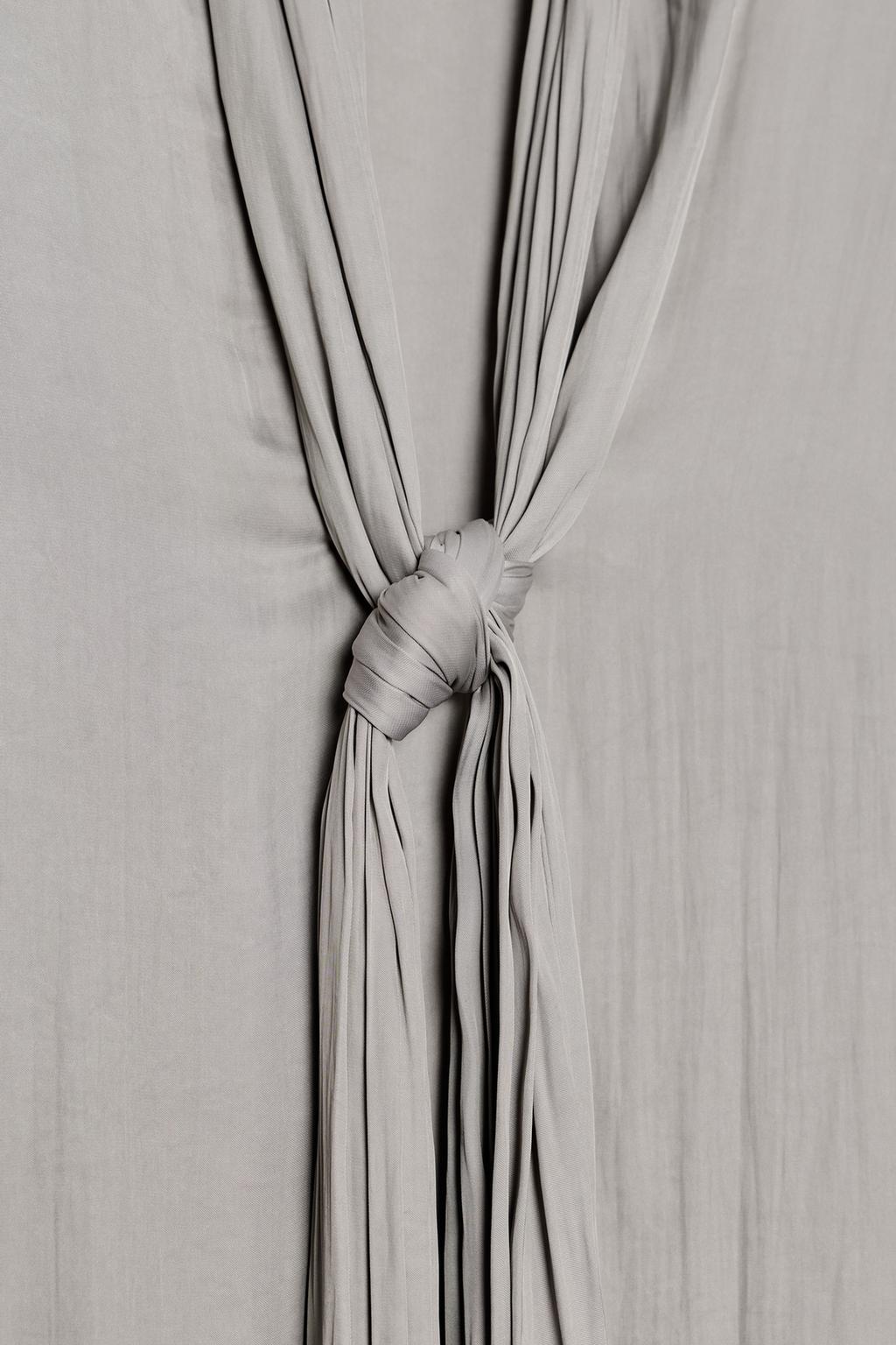 BLOUSE COL EN V AVEC NŒUD ZW COLLECTION