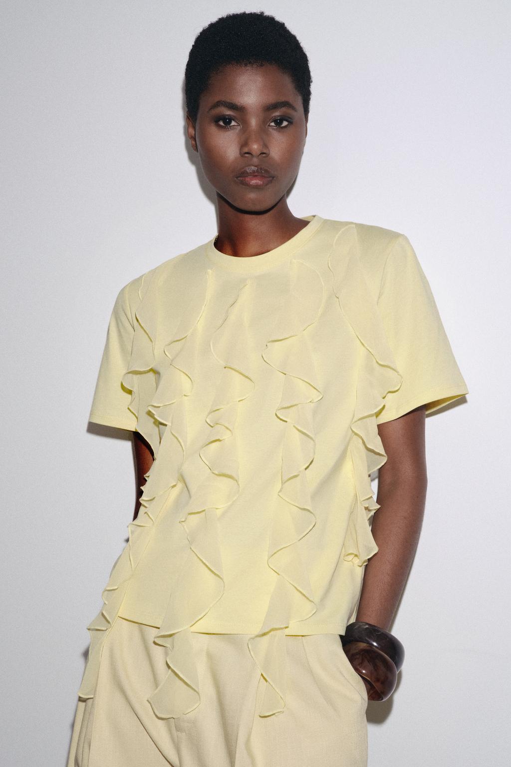 T-SHIRT À VOLANTS