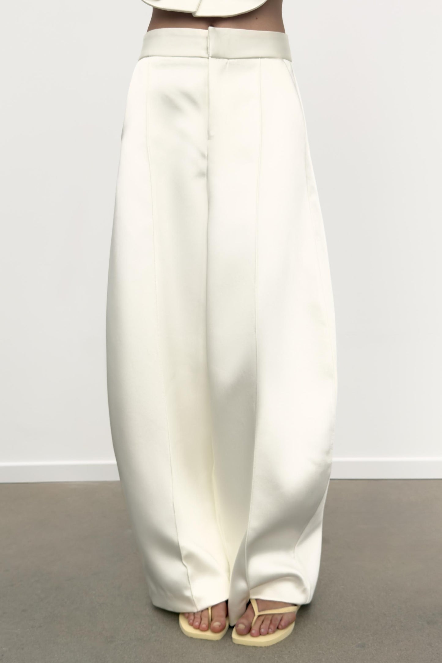 PANTALON SATINÉ BARREL
