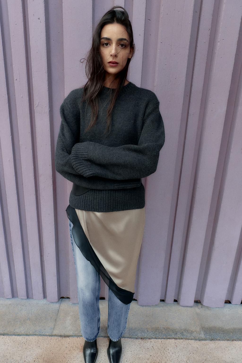 ROBE MI-LONGUE SATINÉE ASYMÉTRIQUE