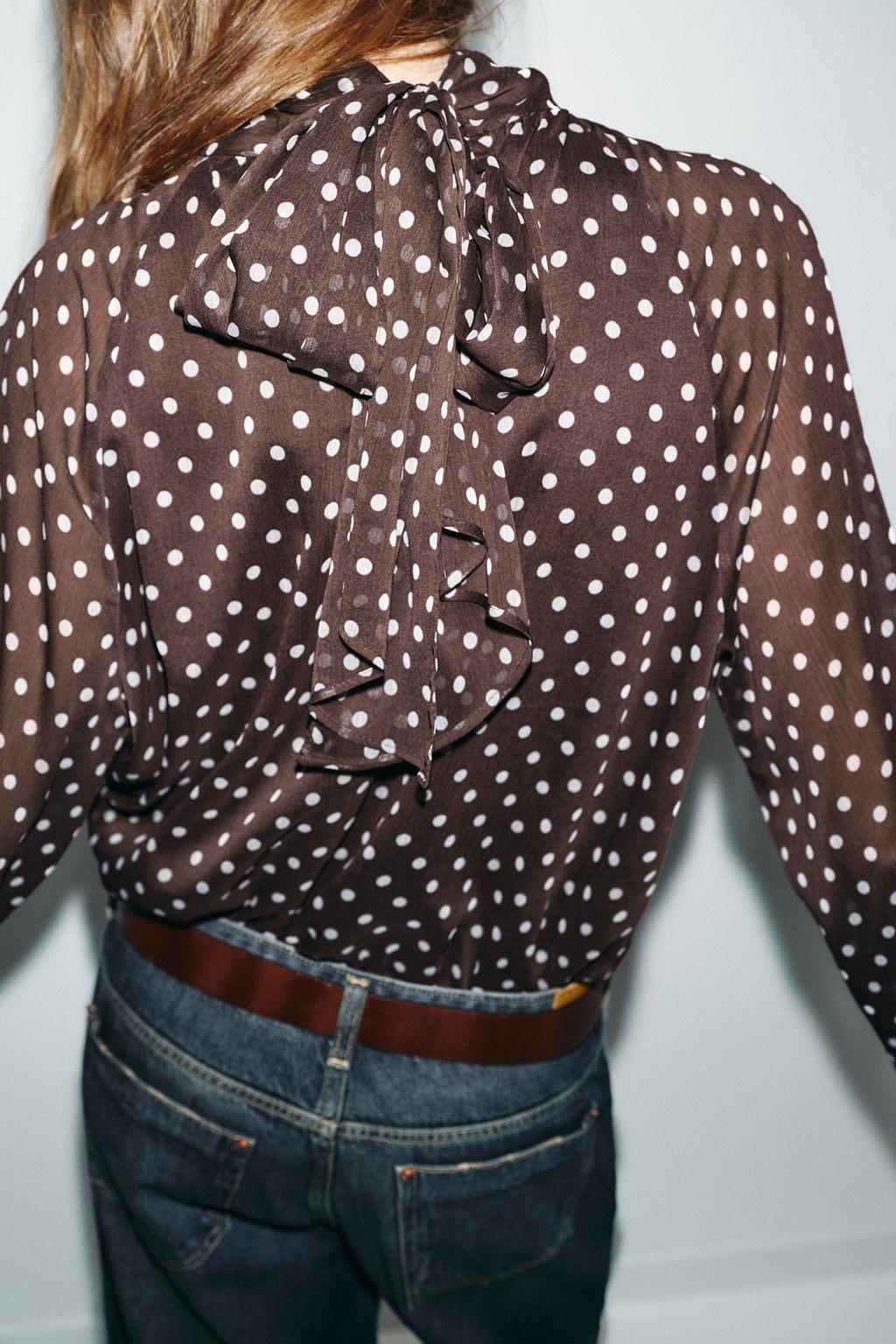 BLOUSE À POIS AVEC NŒUD