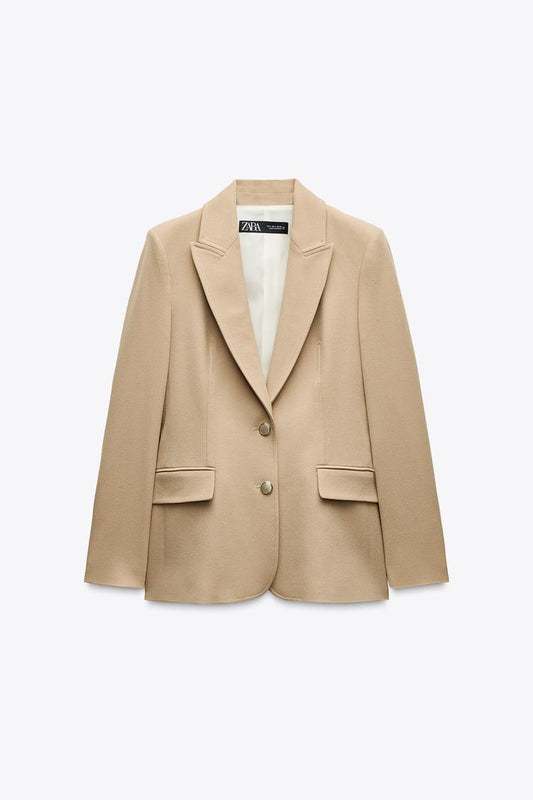 BLAZER AJUSTÉ AVEC ÉPAULETTES