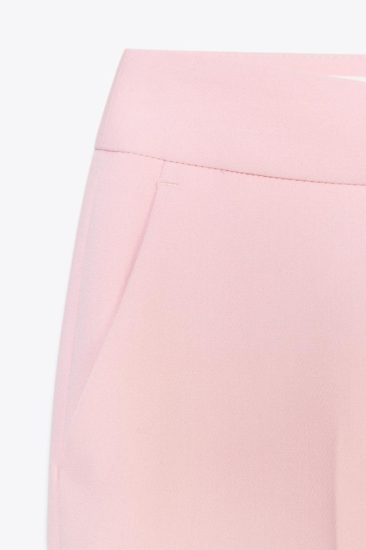 ENSEMBLE VESTE À BOUTONNAGE CROISÉ ET ÉPAULETTES | PANTALON 7/8 TAILLE HAUTE