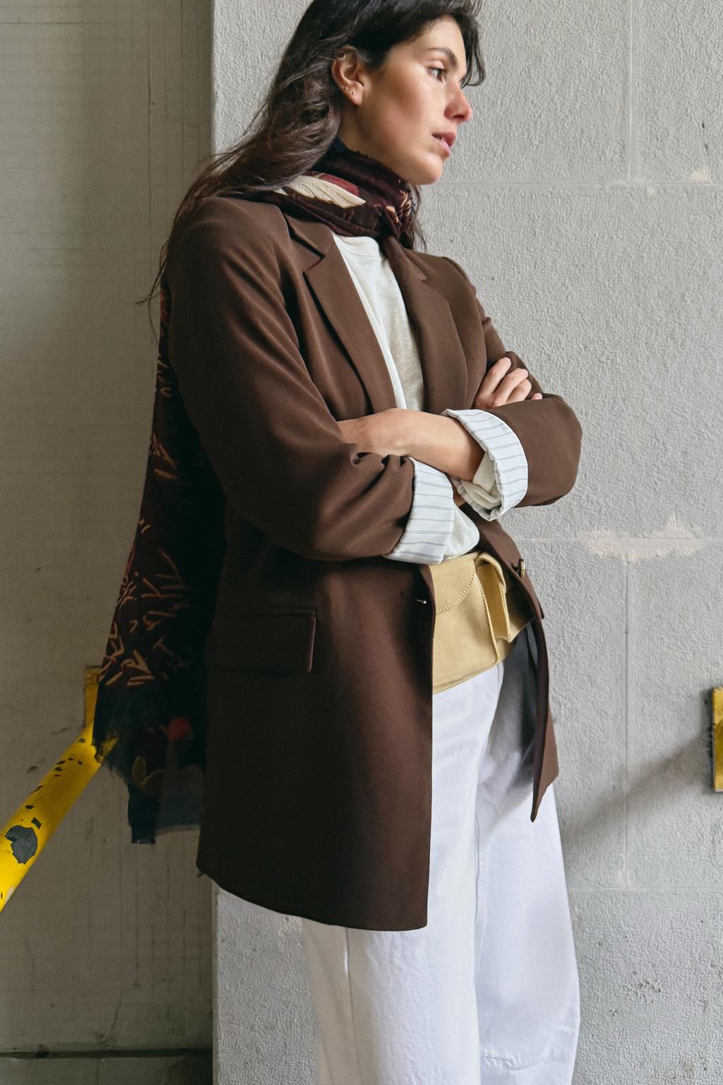 VESTE AVEC POIGNETS IMPRIMÉS