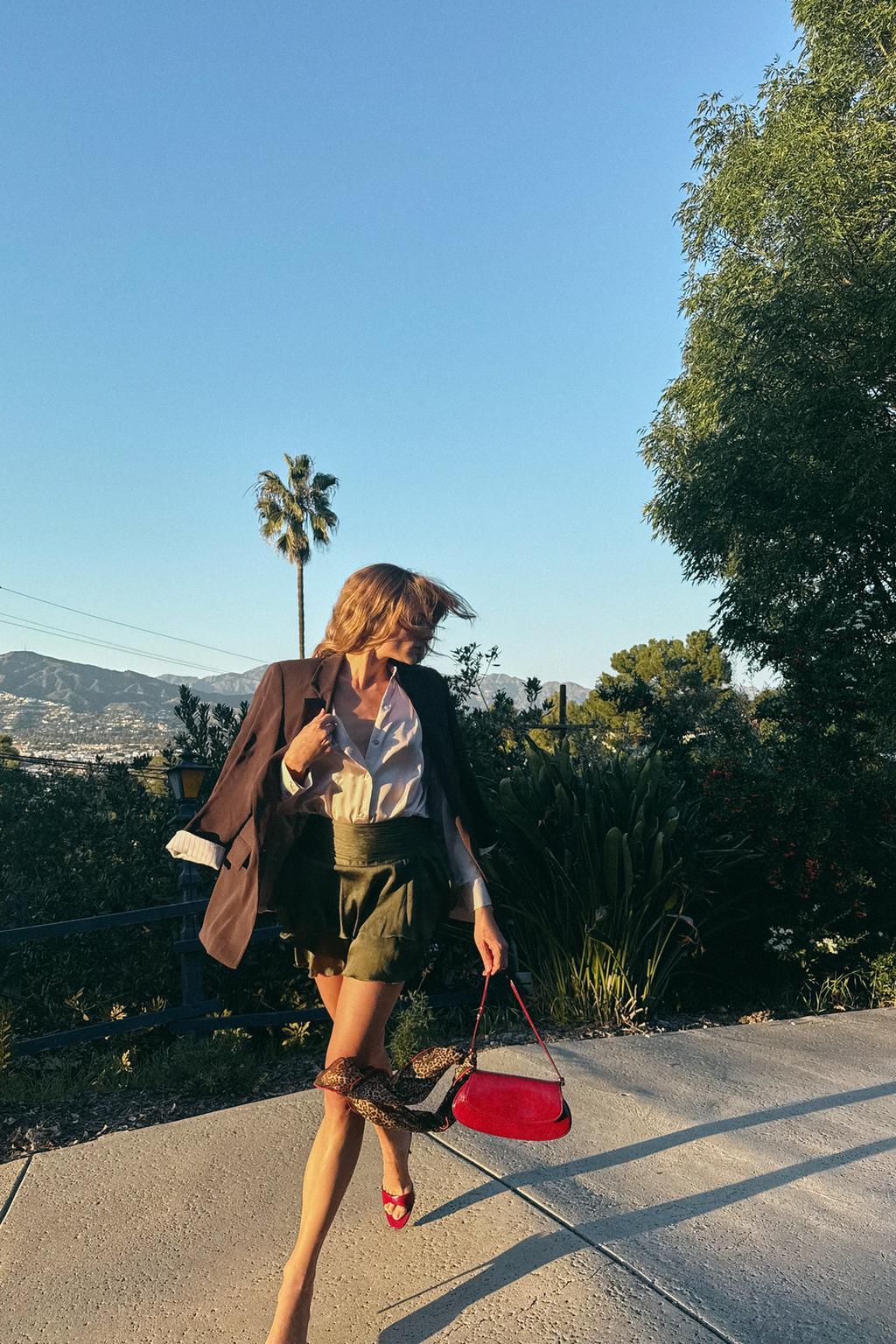 VESTE AVEC POIGNETS IMPRIMÉS