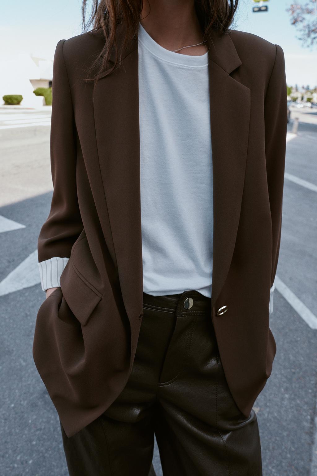 VESTE AVEC POIGNETS IMPRIMÉS