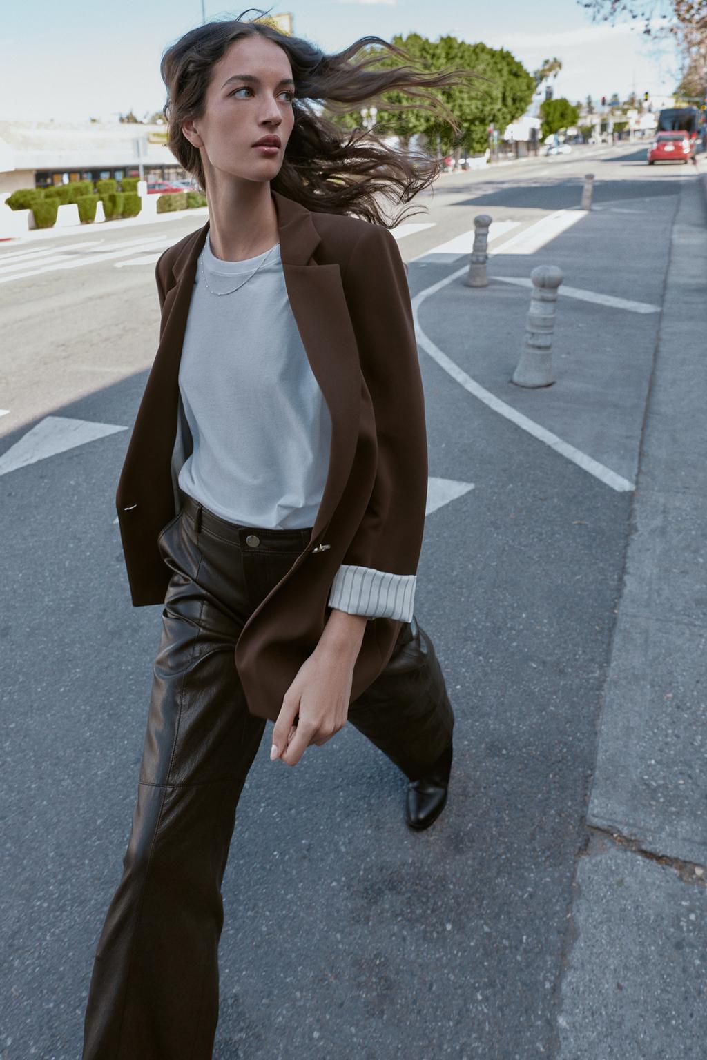 VESTE AVEC POIGNETS IMPRIMÉS