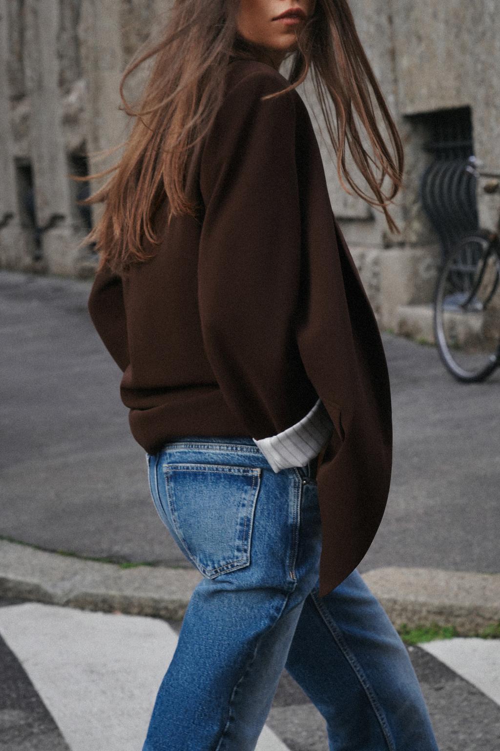 VESTE AVEC POIGNETS IMPRIMÉS