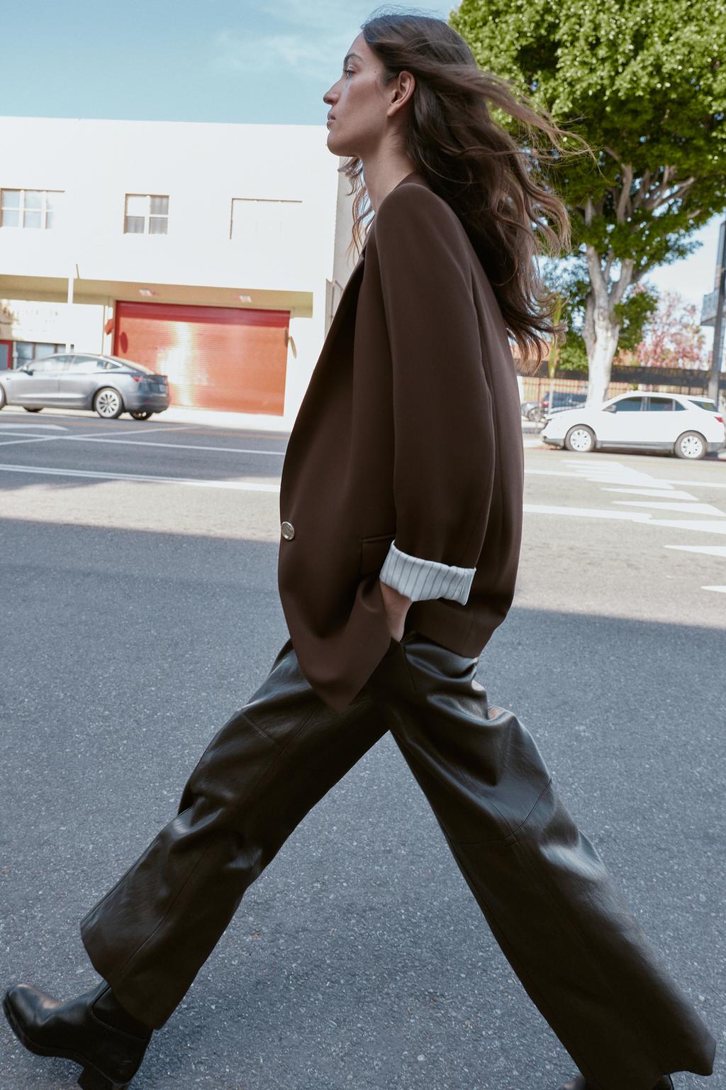 VESTE AVEC POIGNETS IMPRIMÉS