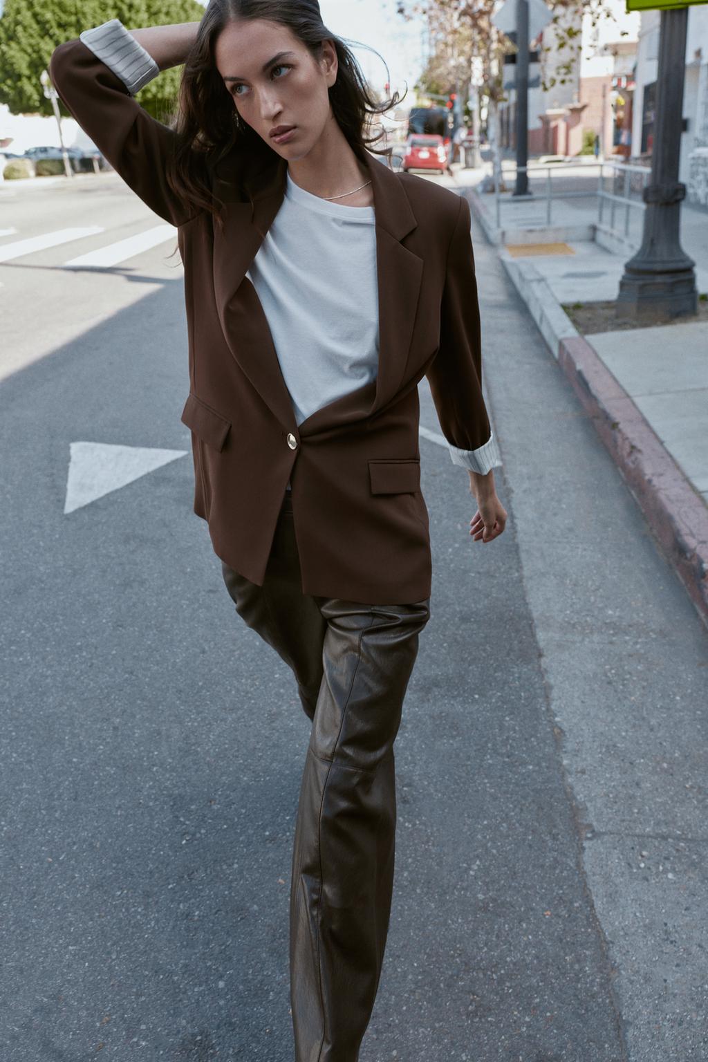 VESTE AVEC POIGNETS IMPRIMÉS