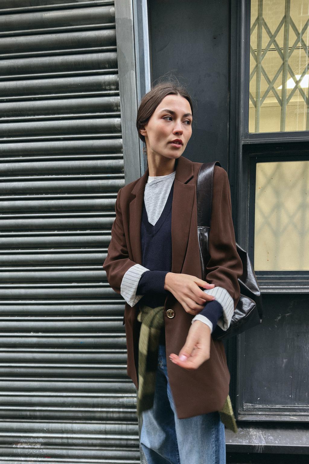VESTE AVEC POIGNETS IMPRIMÉS