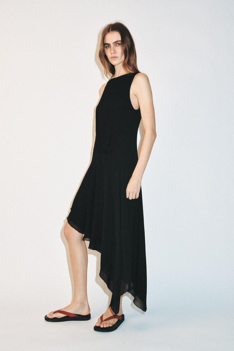 ROBE MI-LONGUE ASYMÉTRIQUE