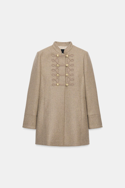 MANTEAU AVEC LAINE ET BRANDEBOURGS