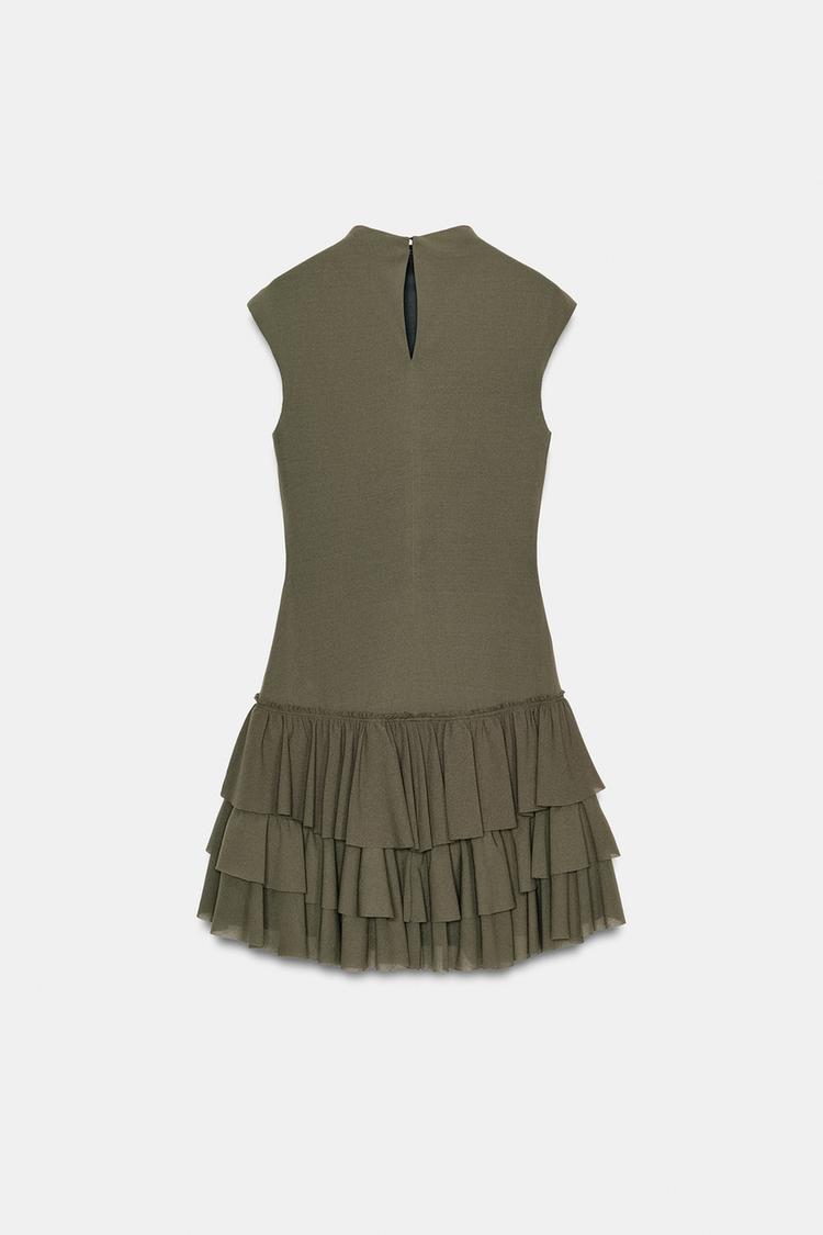 ROBE COURTE À VOLANTS