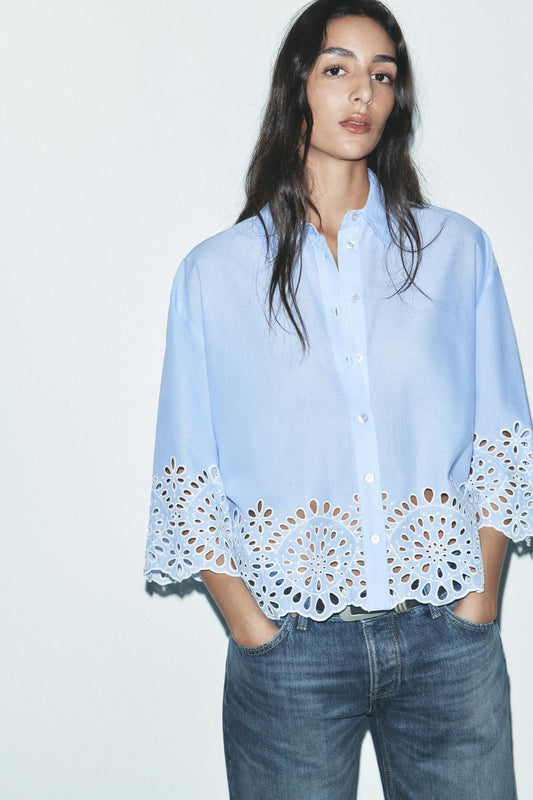 CHEMISE EN POPELINE À BRODERIES PERFORÉES