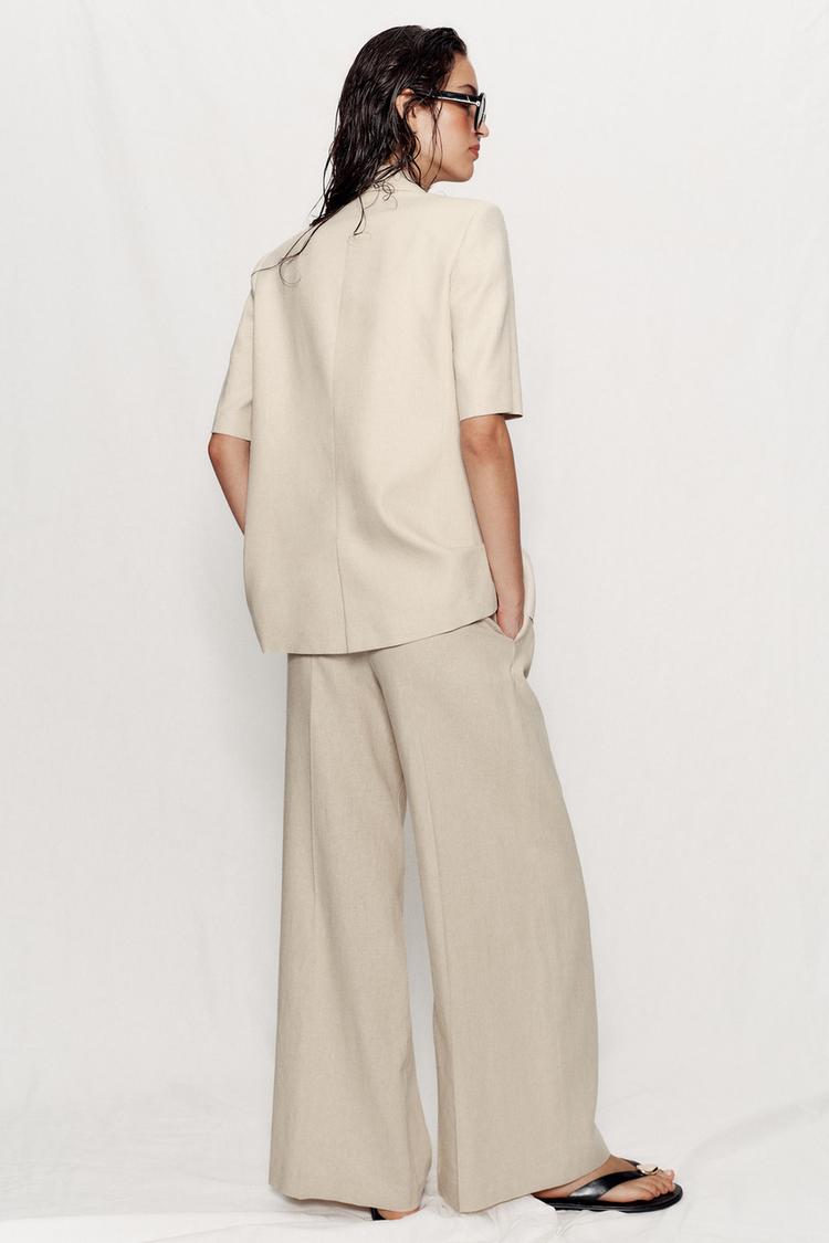 ENSEMBLE BLAZER MANCHES COURTES ET PANTALON EN LIN