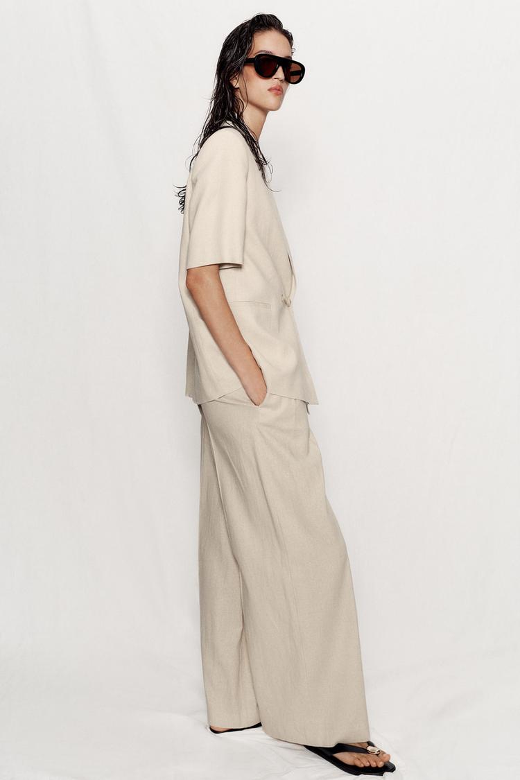 ENSEMBLE BLAZER MANCHES COURTES ET PANTALON EN LIN