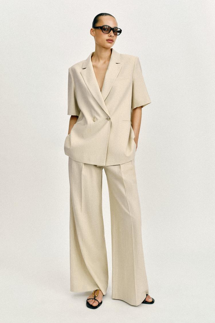 ENSEMBLE BLAZER MANCHES COURTES ET PANTALON EN LIN