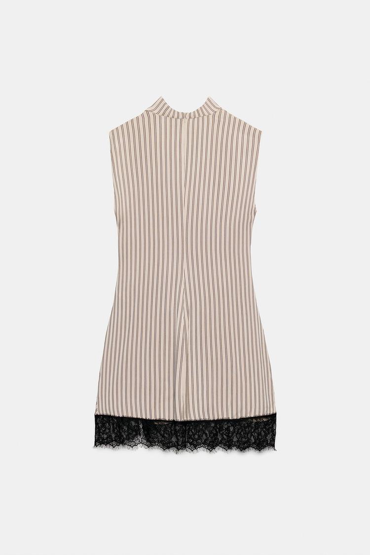 ROBE COURTE À RAYURES ET DENTELLE