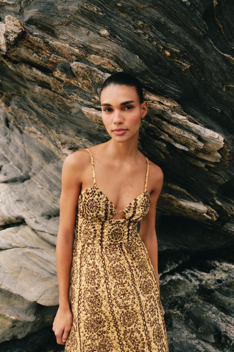 ROBE MIDI BRODERIES PERFORÉES CUT OUT