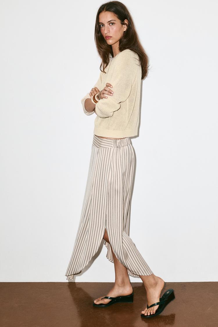 FLOWING ASYMMETRIC SKIRT