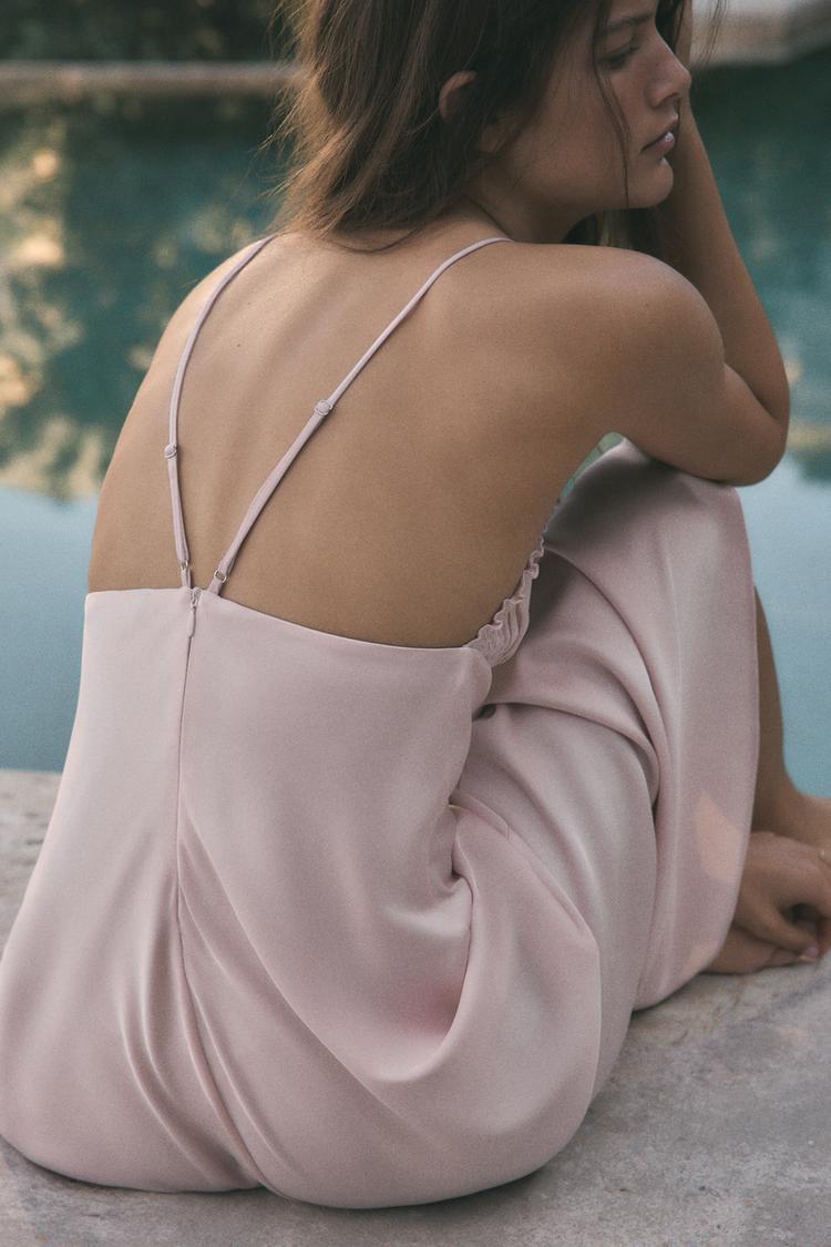 ROBE MIDI SATINÉE À PLIS