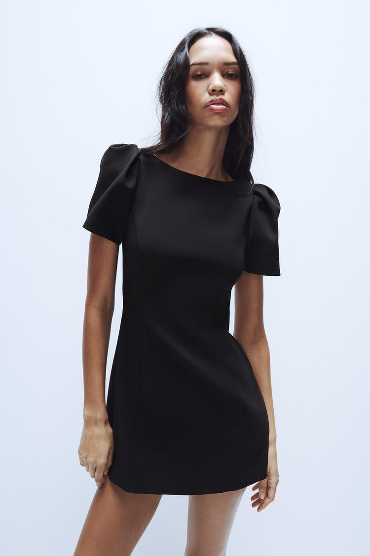 ROBE COURTE PLIS ET POCHES