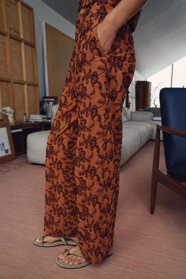 PANTALON DROIT BRODERIES