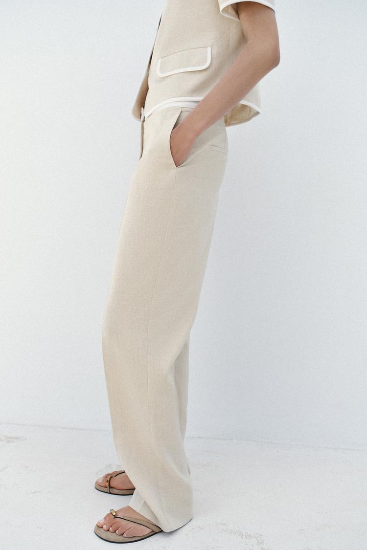 ENSEMBLE VESTE À MANCHES COURTES ET LISERÉS EN CONTRASTE | PANTALON DROIT EN LIN À TAILLE CONTRASTÉE