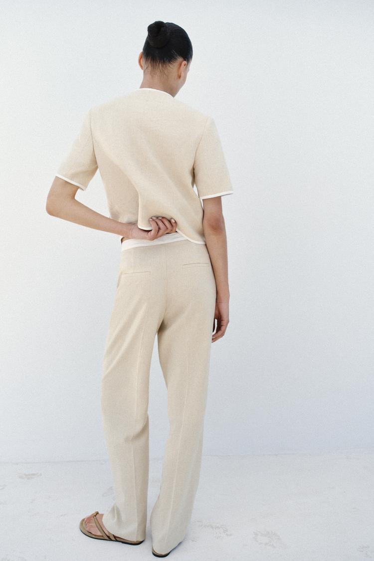 ENSEMBLE VESTE À MANCHES COURTES ET LISERÉS EN CONTRASTE | PANTALON DROIT EN LIN À TAILLE CONTRASTÉE