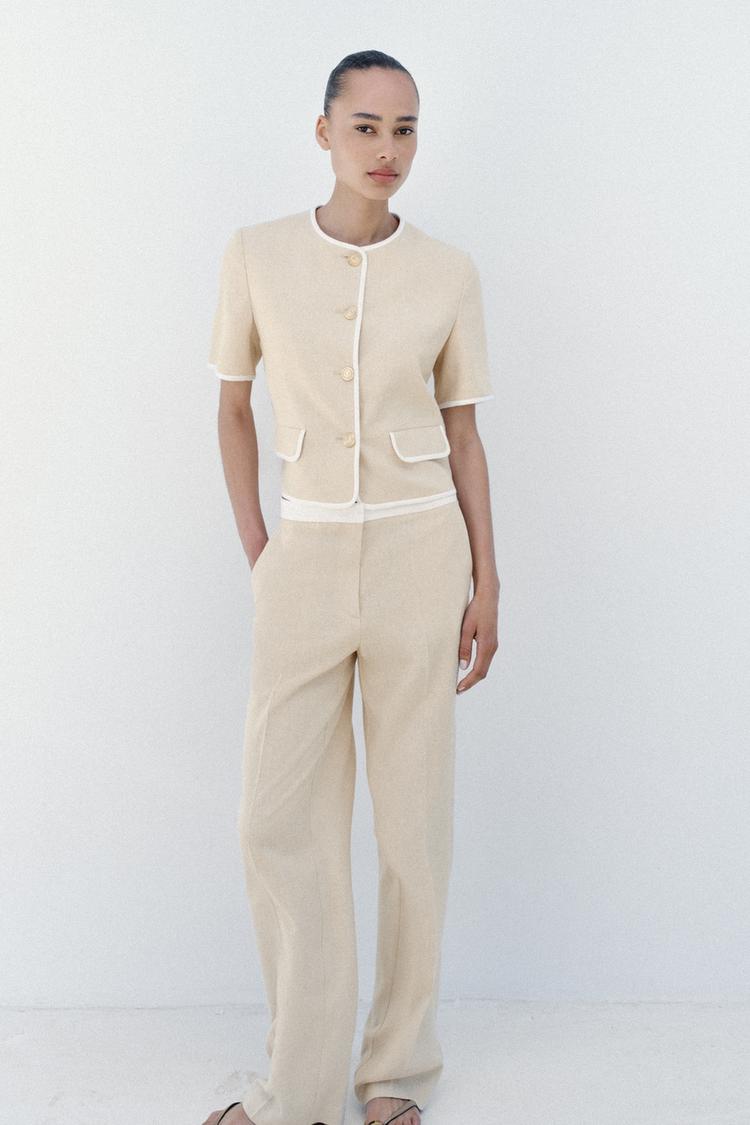 ENSEMBLE VESTE À MANCHES COURTES ET LISERÉS EN CONTRASTE | PANTALON DROIT EN LIN À TAILLE CONTRASTÉE