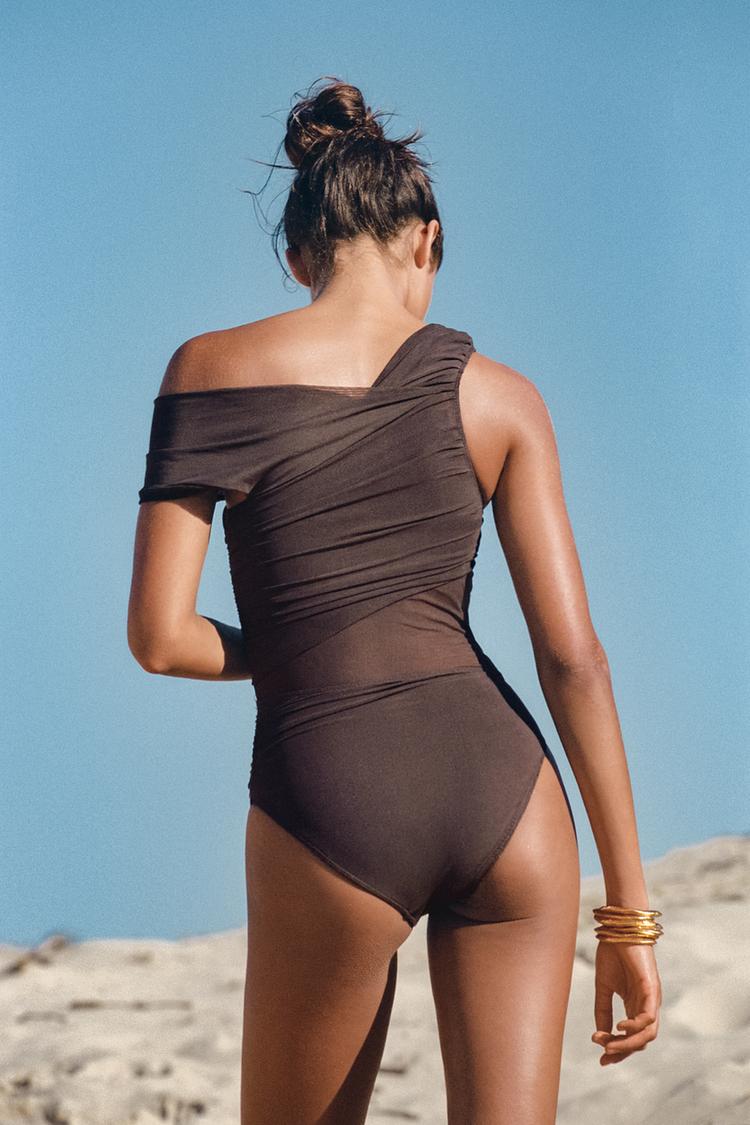 MAILLOT DE BAIN ASYMÉTRIQUE TULLE ET CUT-OUTS