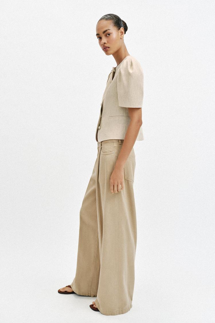 VESTE À MANCHES COURTES BOUFFANTES