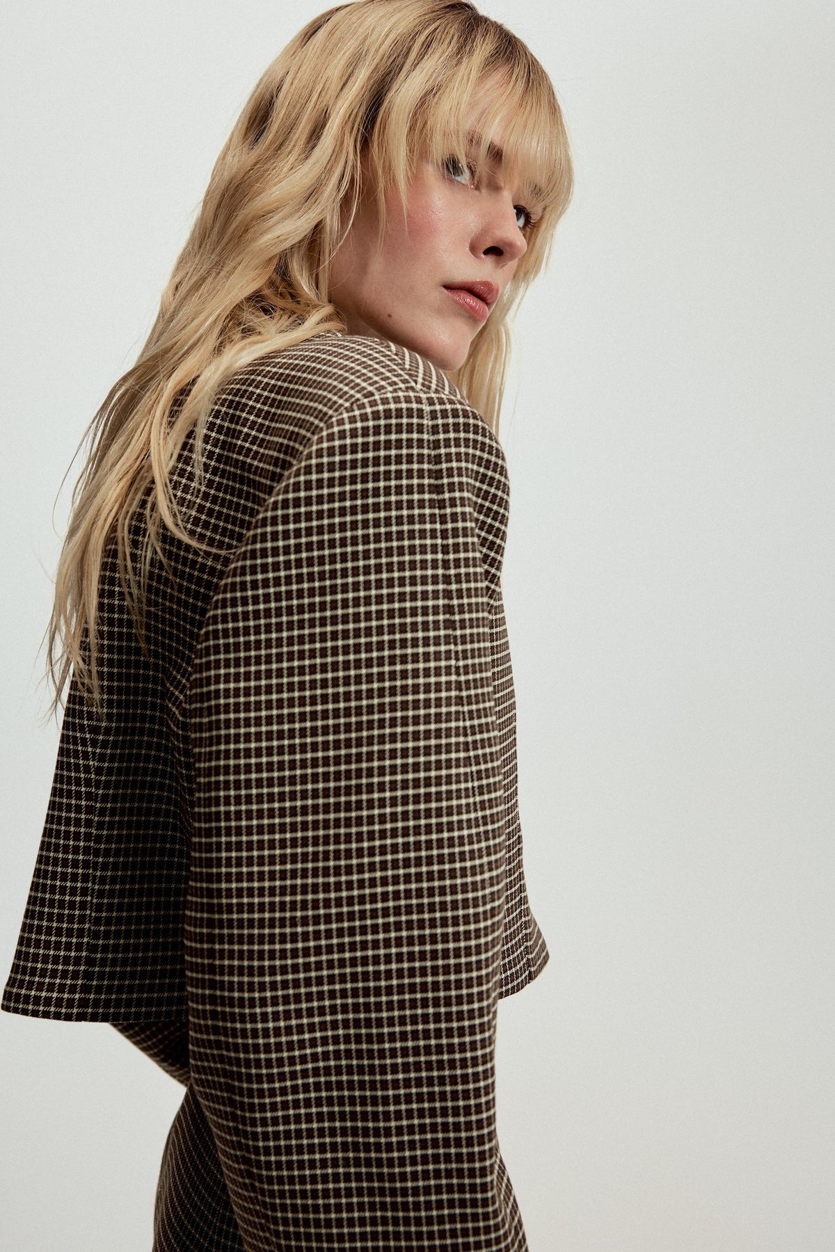 ENSEMBLE CROPPED CHECK BLAZER | CHECK TROUSERS