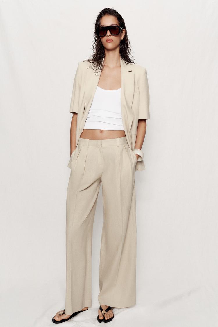 ENSEMBLE BLAZER MANCHES COURTES ET PANTALON EN LIN