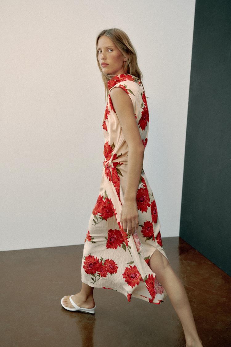 ROBE MI-LONGUE À IMPRIMÉ FLEURI AVEC CEINTURE