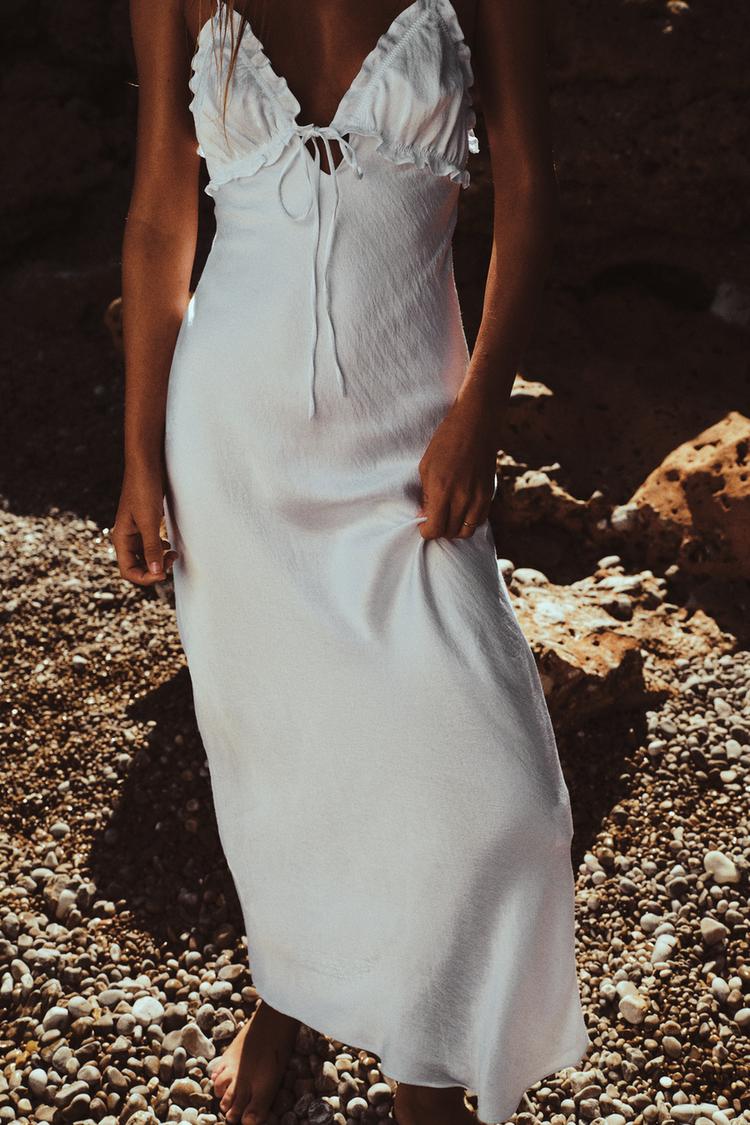 ROBE MI-LONGUE STYLE LINGERIE