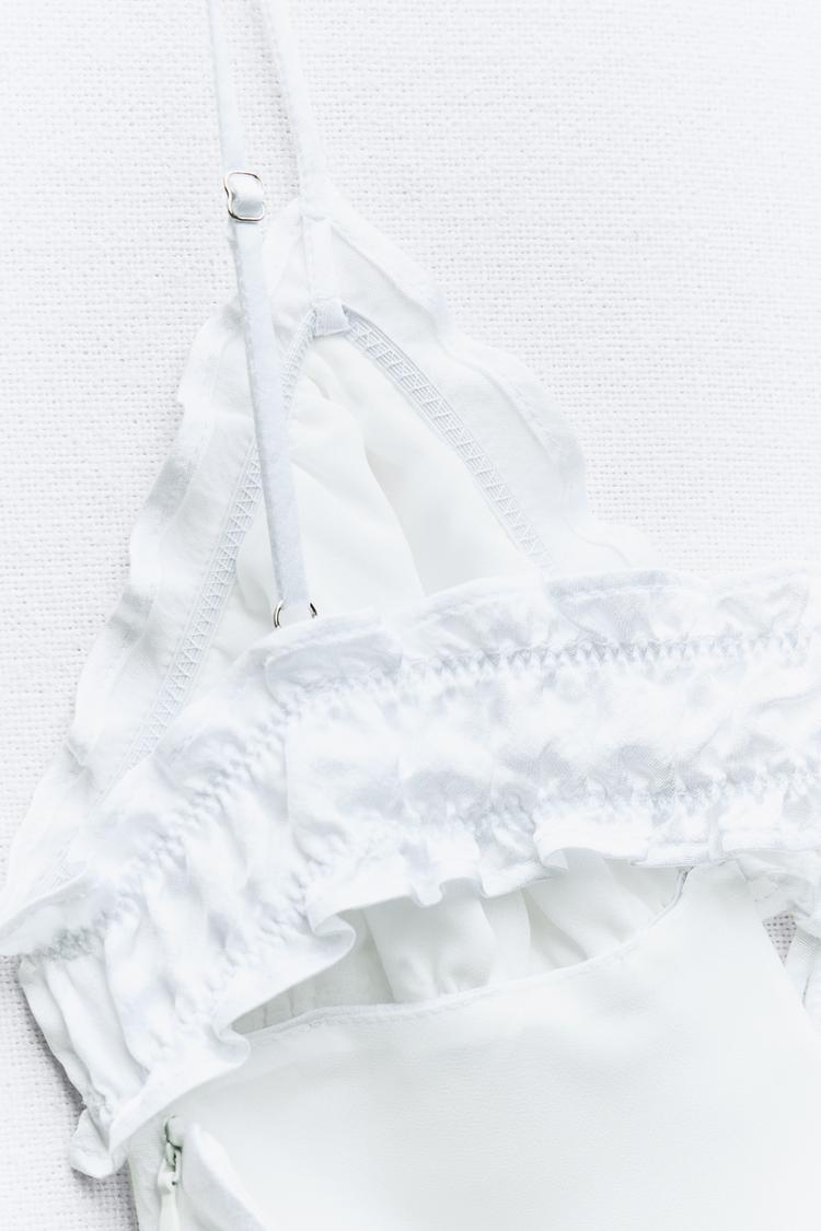 ROBE MI-LONGUE STYLE LINGERIE