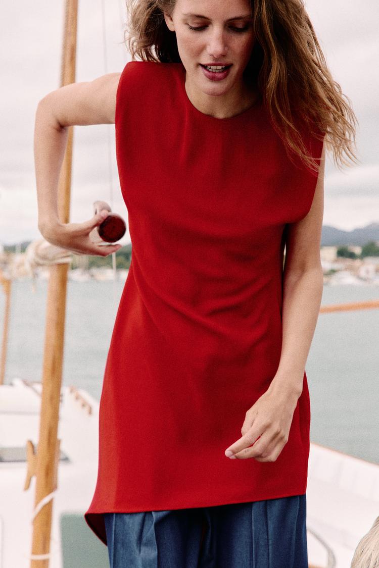 ROBE COURTE ASYMÉTRIQUE À ÉPAULETTES