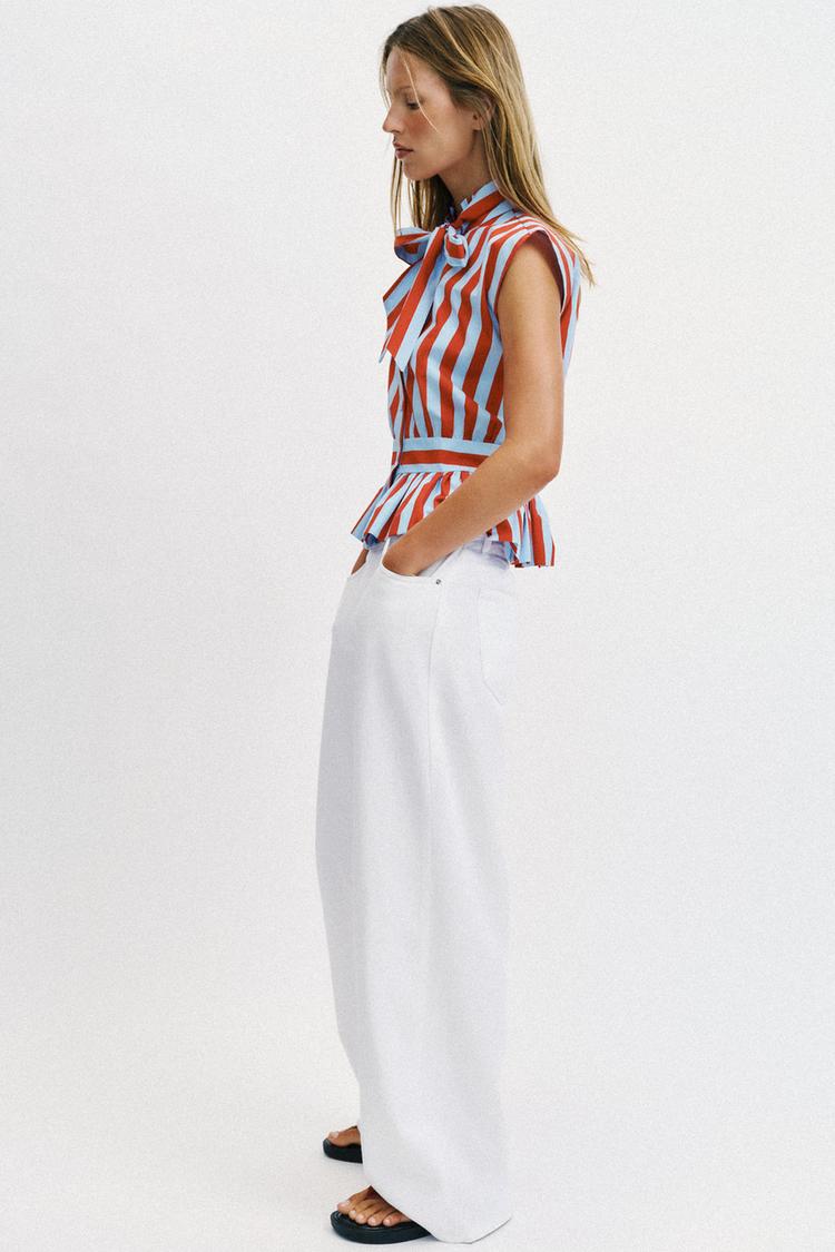 CHEMISE SANS MANCHES À RAYURES ET NŒUD