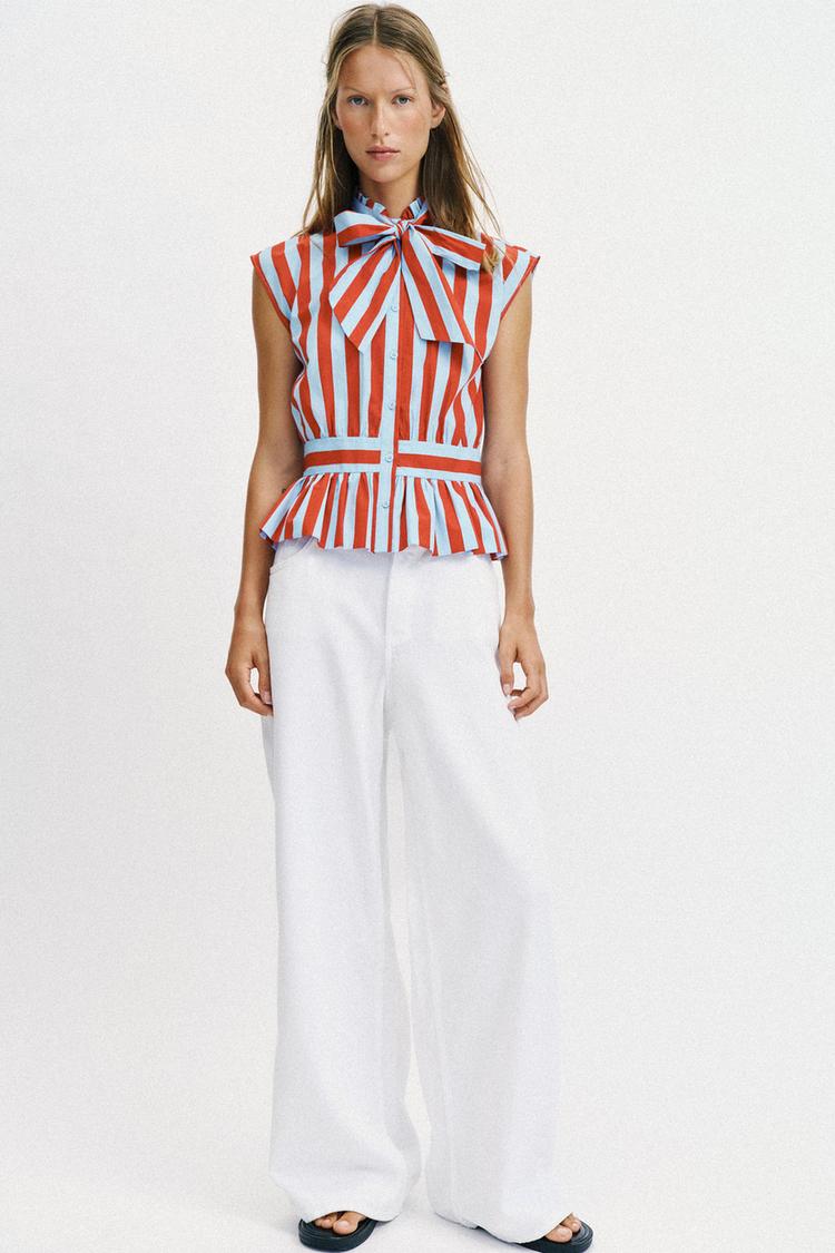 CHEMISE SANS MANCHES À RAYURES ET NŒUD
