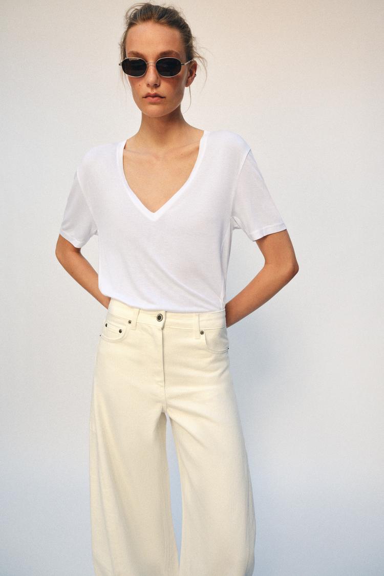 T-SHIRT FLUIDE COL EN V