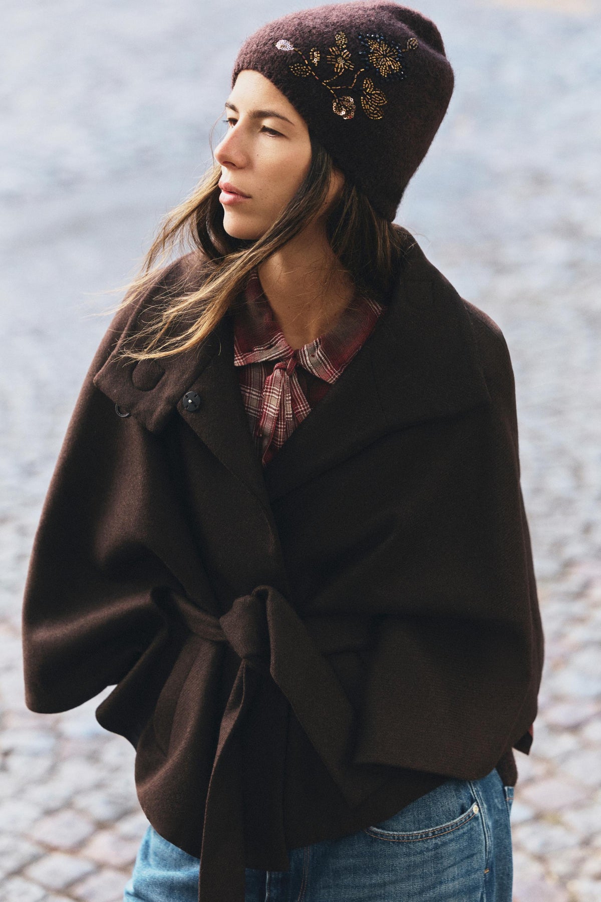 MANTEAU CAPE AVEC LAINE CEINTURE