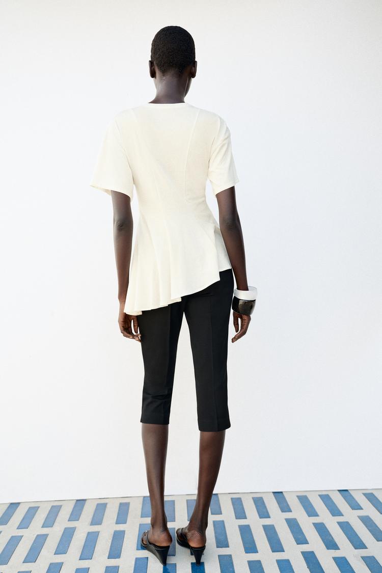 T-SHIRT EN MATIÈRES VARIÉES AVEC DENTELLE