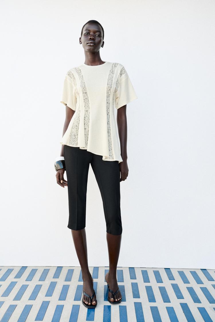 T-SHIRT EN MATIÈRES VARIÉES AVEC DENTELLE