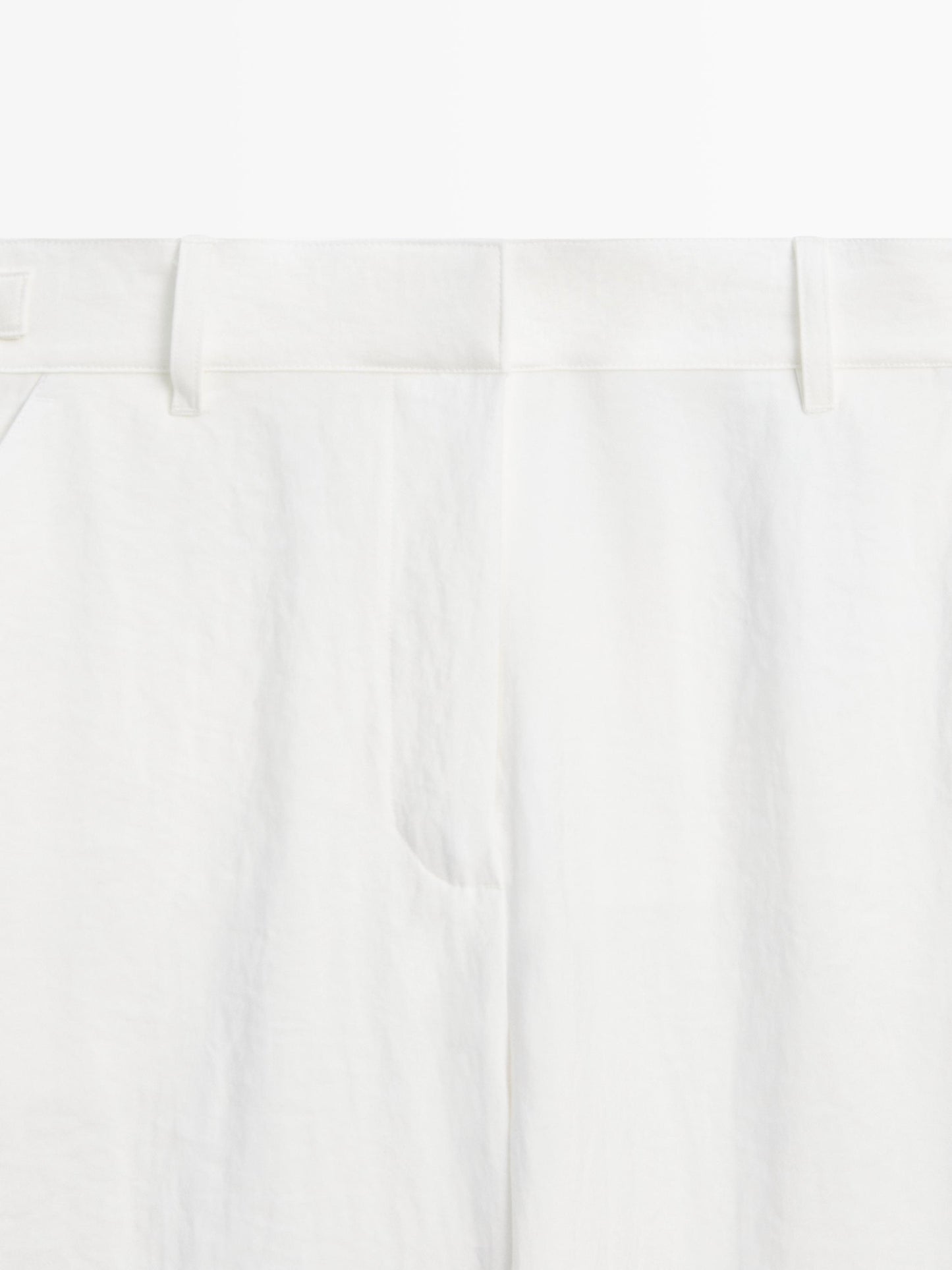 ENSEMBLE VESTE SANS MANCHES CROISÉE À NOUER  100 % LIN | PANTALON FLUIDE À BOUCLES