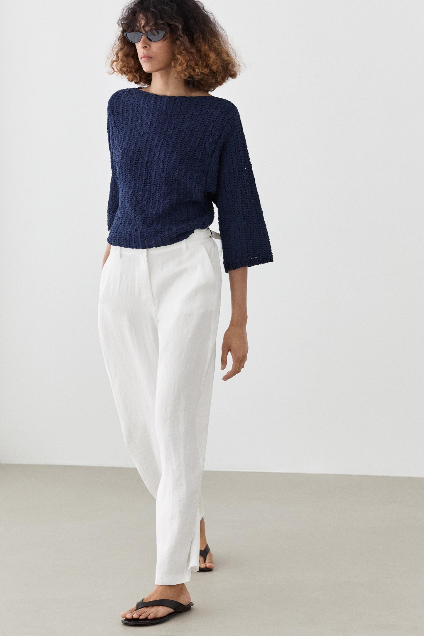 ENSEMBLE VESTE SANS MANCHES CROISÉE À NOUER  100 % LIN | PANTALON FLUIDE À BOUCLES
