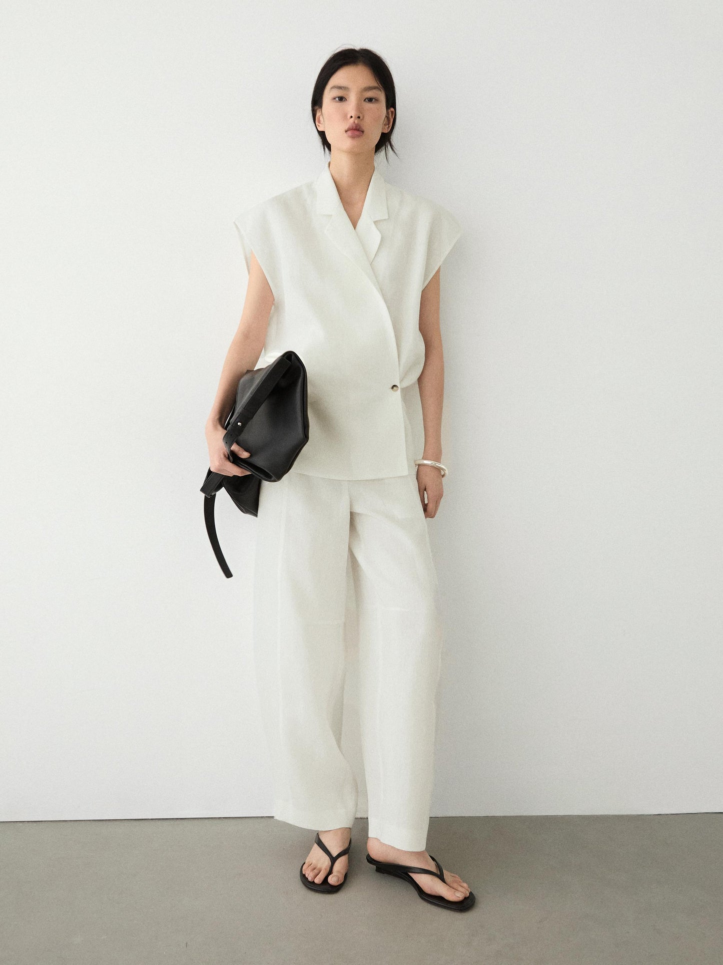 ENSEMBLE GILET BOUTONNAGE LIN| PANTALON BARREL LIN