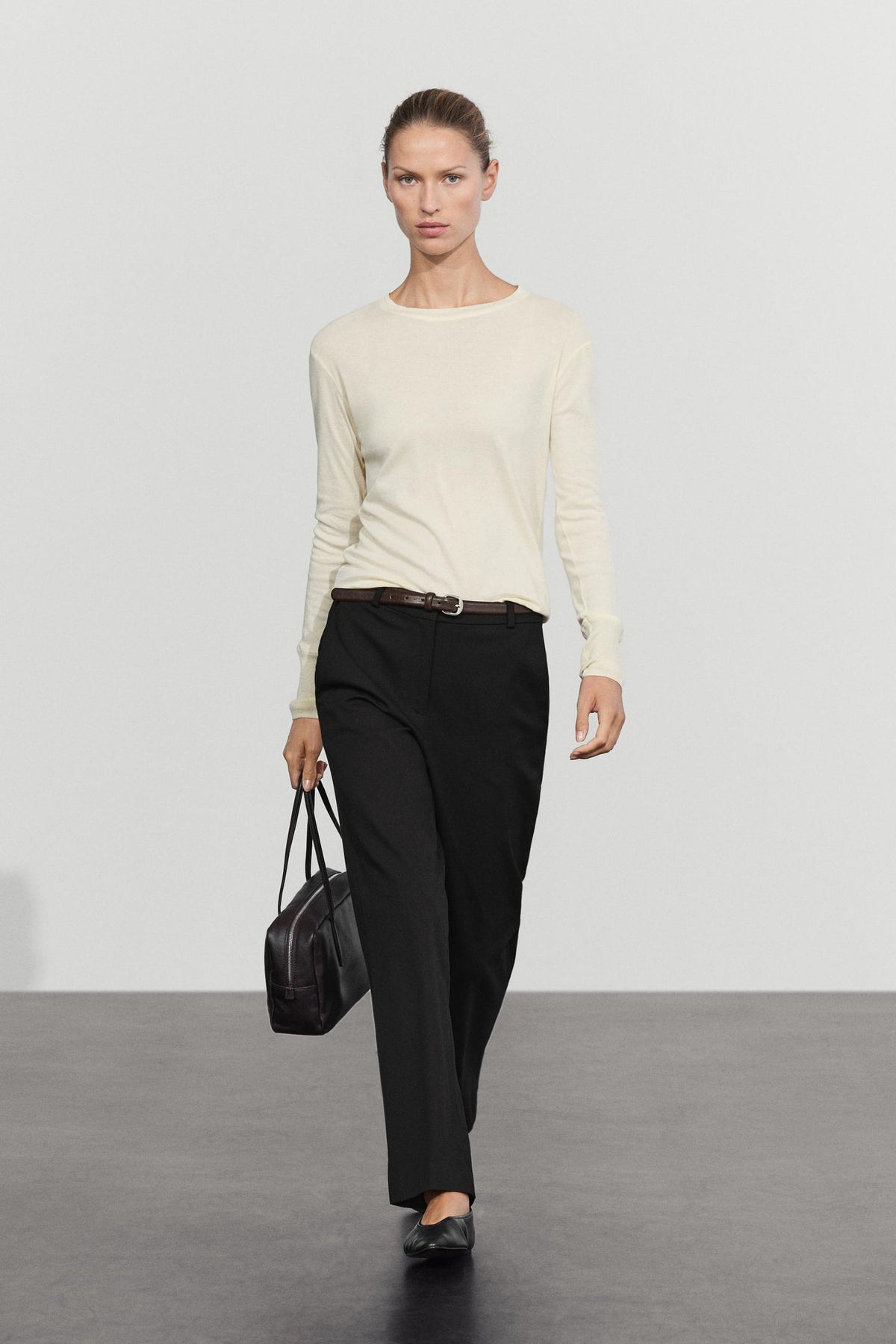 PANTALON STRAIGHT STRETCH EN DAIM